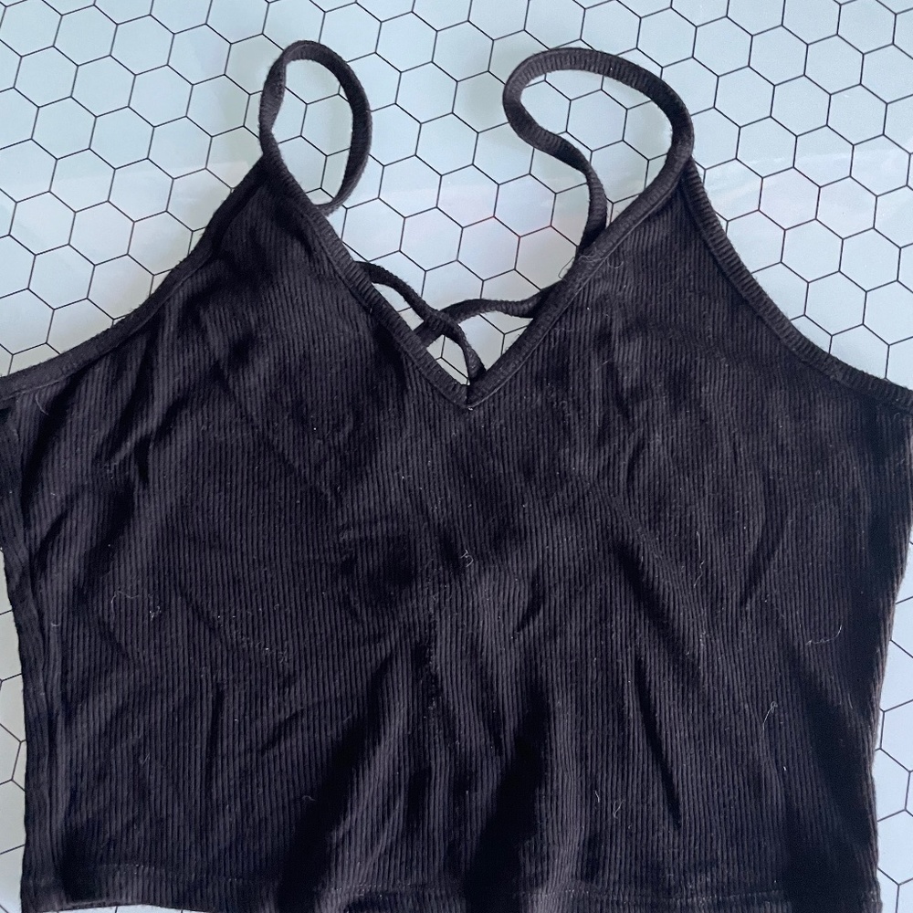 black crop top